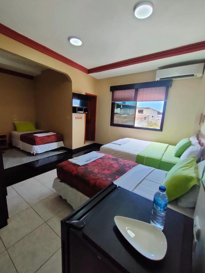 Hotel Los Algarrobos Puerto Baquerizo Moreno Extérieur photo