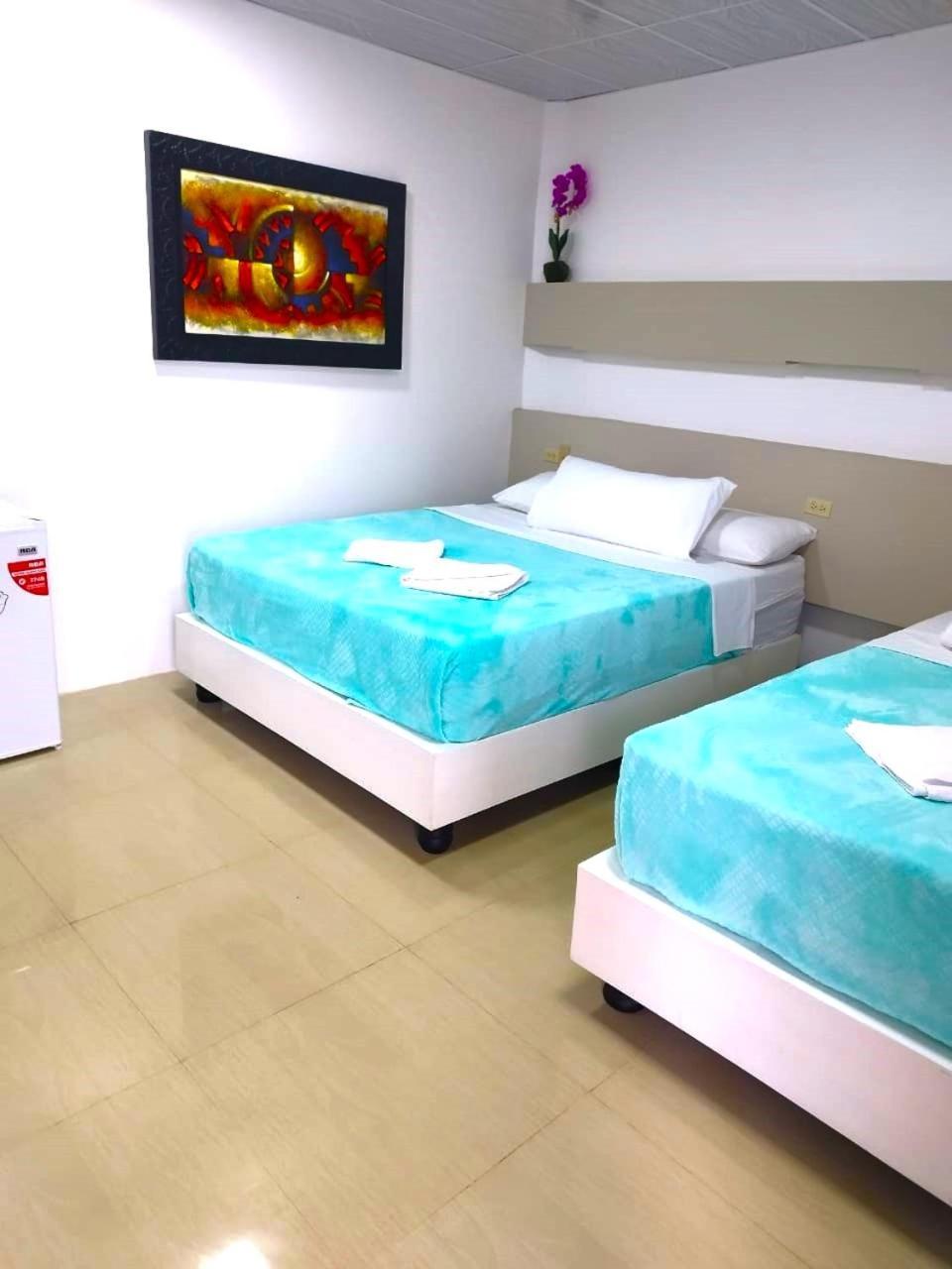 Hotel Los Algarrobos Puerto Baquerizo Moreno Extérieur photo
