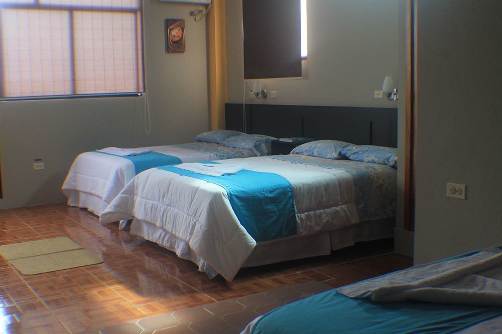 Hotel Los Algarrobos Puerto Baquerizo Moreno Extérieur photo