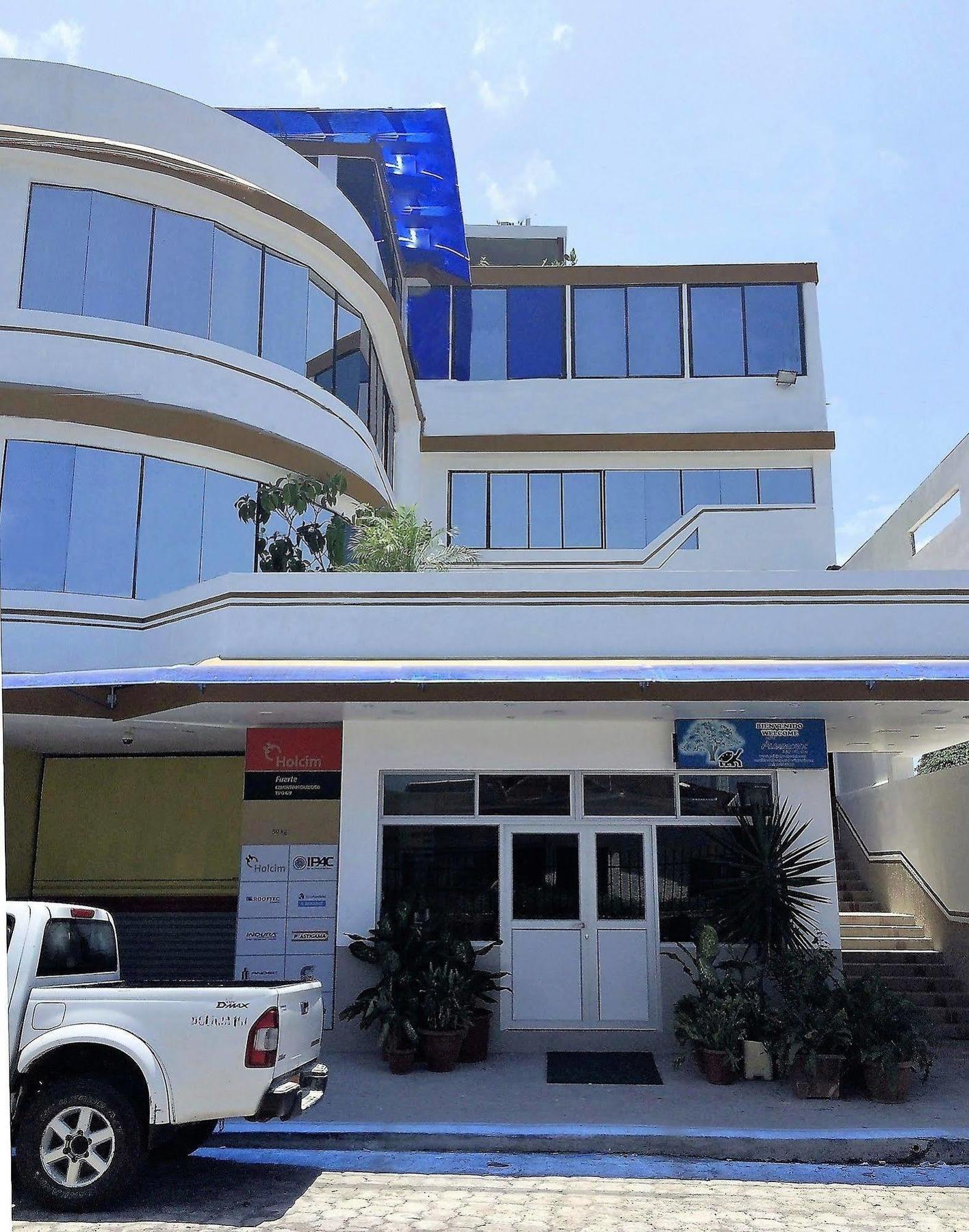 Hotel Los Algarrobos Puerto Baquerizo Moreno Extérieur photo